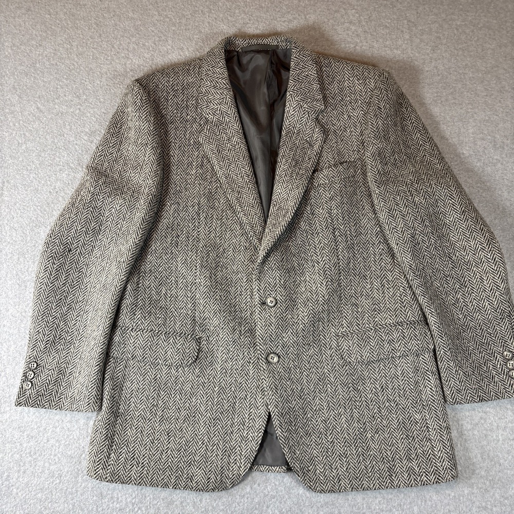 VTG Harris Tweed Gray Blazer Men's Sz 40 Single Vent 2 Butt. 100% Wool Mientus